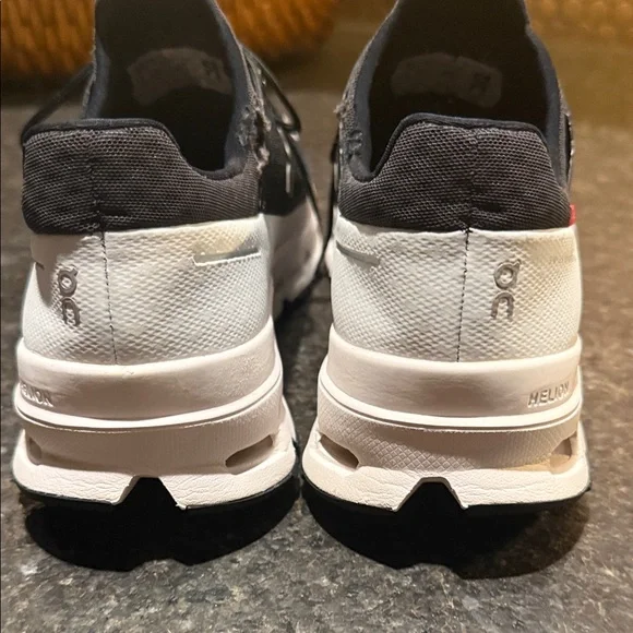 On Running Women’s Black and White Sneakers - Picture 2 of 6